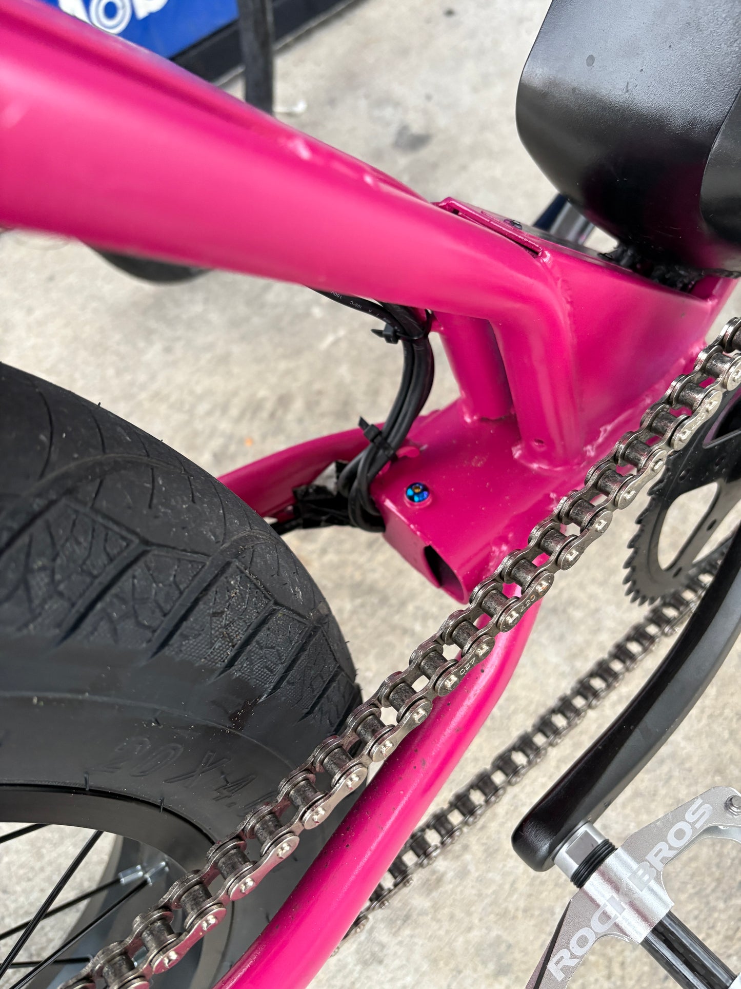 close up of frame bolts in v2 macfox kit