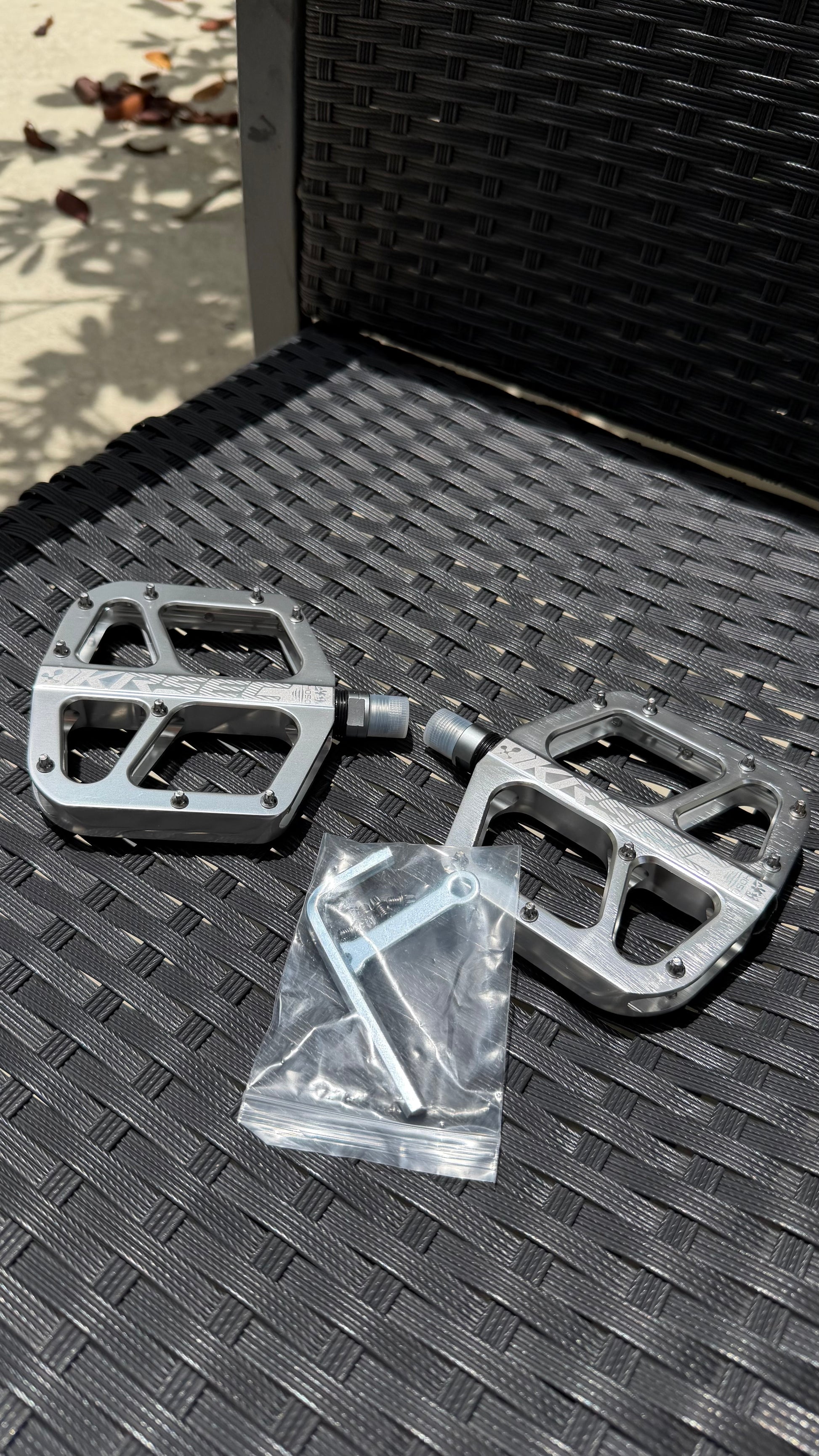 timoto wide chrome pedals- full kit view