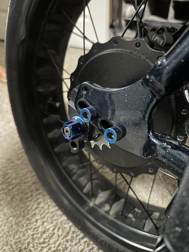 Super 73 Dropout Titanium Bolts-close up